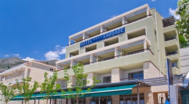 Hotel Saudade, Gradac